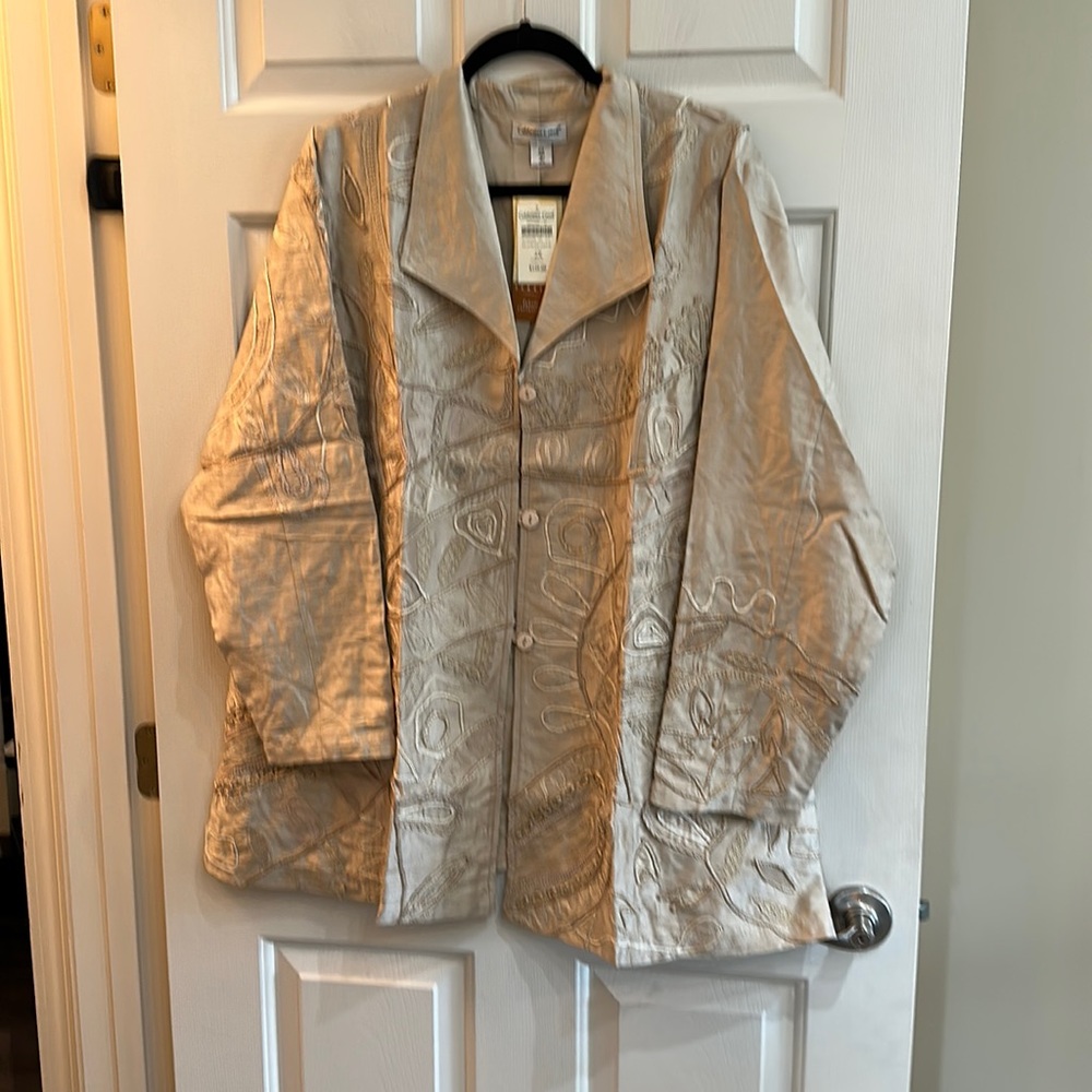 100% Silk Embroidered Cream Button-Up Jacket